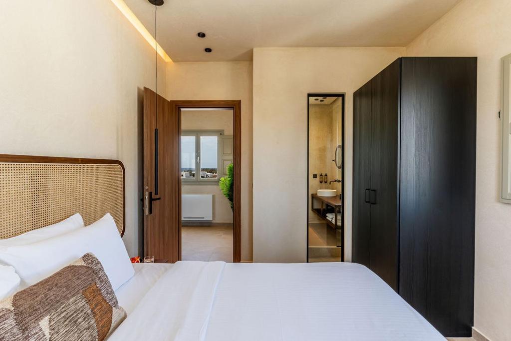 Agios Georgios Peranosa The Residency公寓式酒店 外观 照片